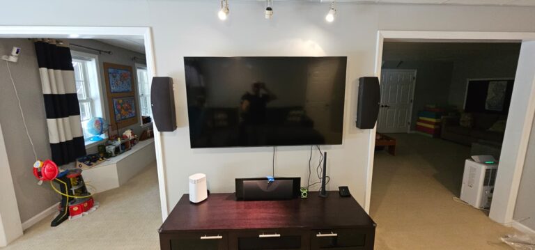 Johnny Handy handyman service TV & sound wall mount